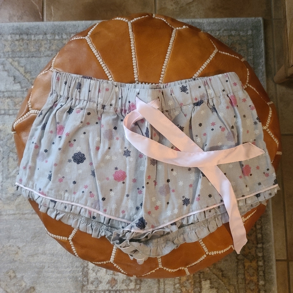 VS Snowflake Sleep Shorts ❄